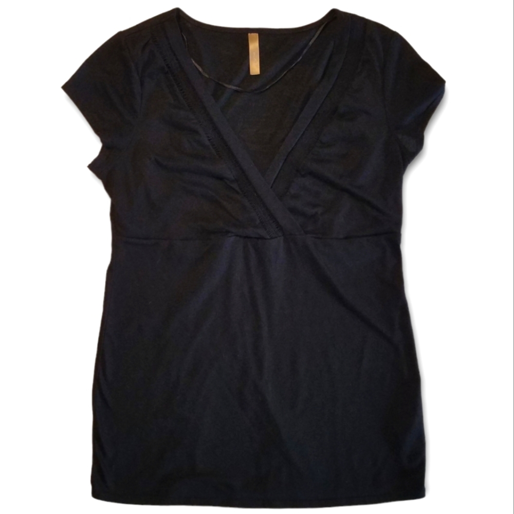 Thyme Maternity Black Nursing Top, Large
